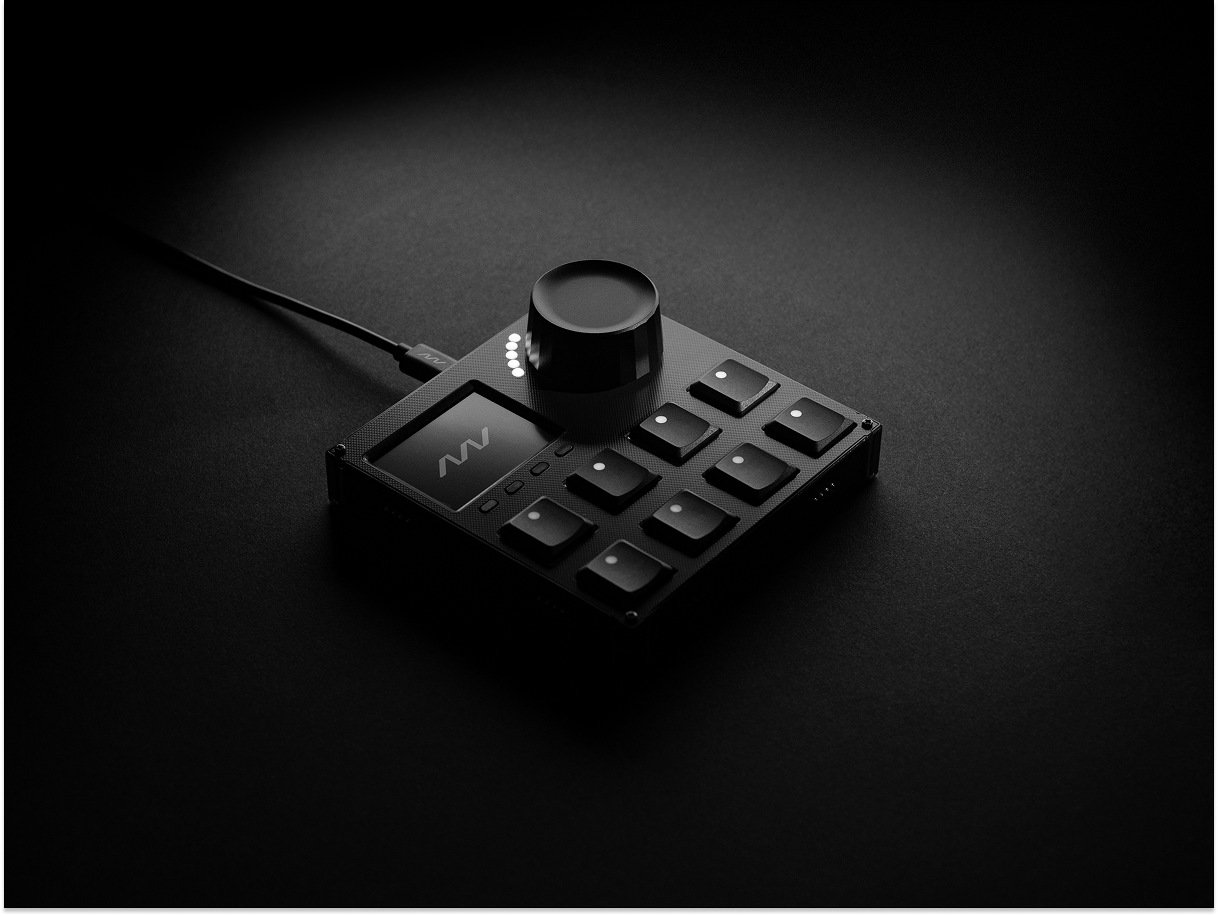 VSN1 Grid controller on a black surface